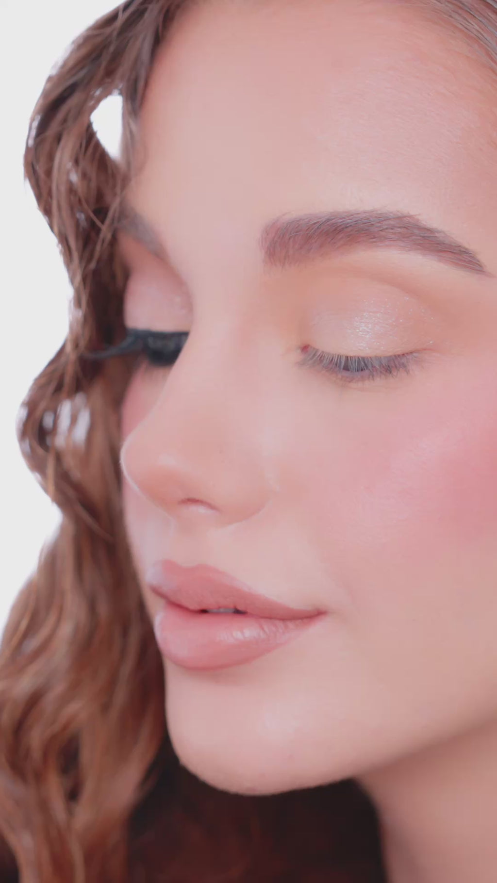 REVERSE CAT EYE